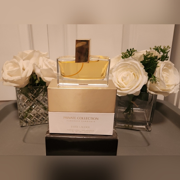 Tuberose Gardenia Private Collection by Estee Lauder Pure Parfum; 30ml / 1 fl.oz - Picture 3 of 16